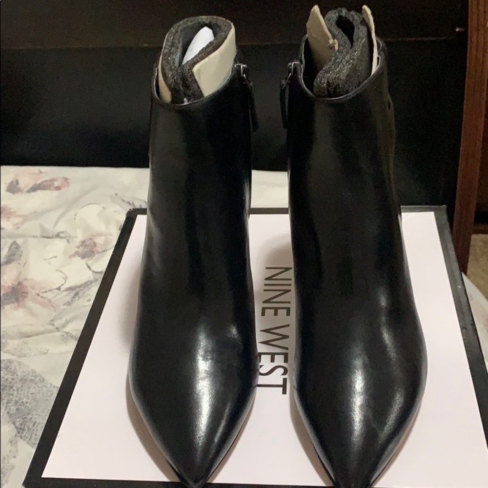 Nine West Jaison ankle boots sz 10